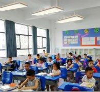 无频闪的教室护眼灯